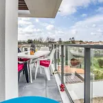 Appartement 2 Bedroom Stunning In