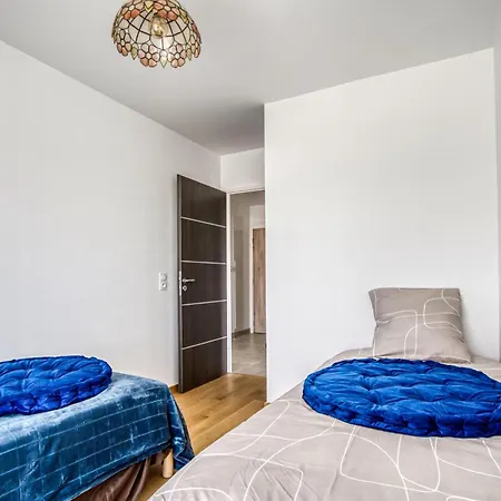 아파트 2 Bedroom In *
