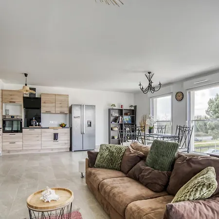2 Bedroom In 아파트 *