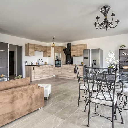 2 Bedroom In